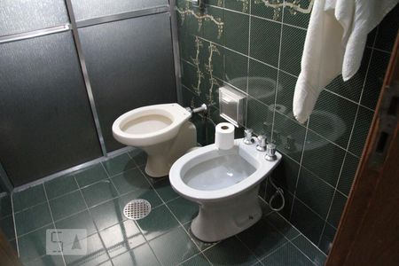 Casa à venda com 167m², 5 quartos e 2 vagasBanheiro