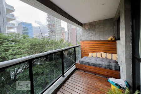 Apartamento à venda com 59m², 1 quarto e 2 vagas Apartamento à venda com 59m², 1 quarto e 2 vagasVaranda