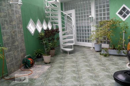 Casa à venda com 230m², 3 quartos e 2 vagasÁrea de Serviço