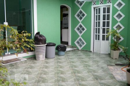 Casa à venda com 230m², 3 quartos e 2 vagasÁrea de Serviço