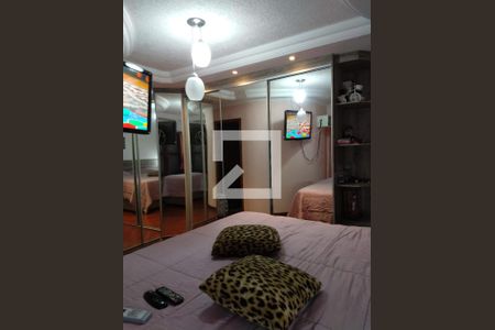 Casa à venda com 230m², 4 quartos e 4 vagas