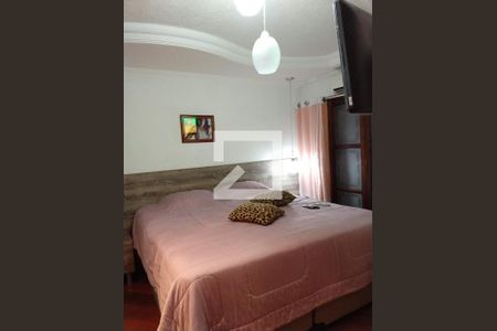 Casa à venda com 230m², 4 quartos e 4 vagas