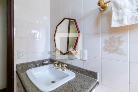 Apartamento à venda com 185m², 3 quartos e 3 vagas Apartamento à venda com 185m², 3 quartos e 3 vagasBanheiro 3