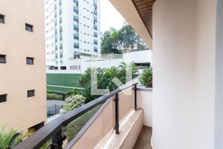 Apartamento à venda com 185m², 3 quartos e 3 vagas Apartamento à venda com 185m², 3 quartos e 3 vagasVaranda da Suíte Master