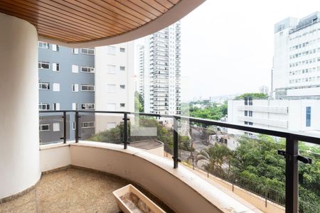 Apartamento à venda com 185m², 3 quartos e 3 vagas Apartamento à venda com 185m², 3 quartos e 3 vagasVaranda da Sala