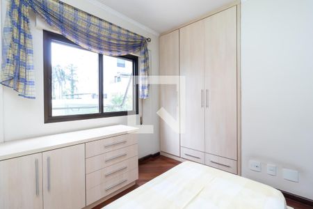 Apartamento à venda com 185m², 3 quartos e 3 vagas Apartamento à venda com 185m², 3 quartos e 3 vagasQuarto 3