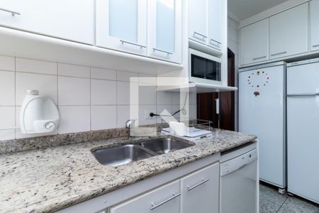 Apartamento à venda com 185m², 3 quartos e 3 vagas Apartamento à venda com 185m², 3 quartos e 3 vagasCozinha