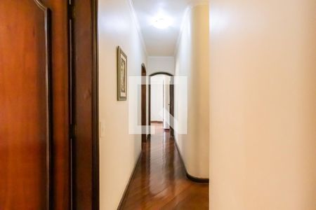 Apartamento à venda com 185m², 3 quartos e 3 vagas Apartamento à venda com 185m², 3 quartos e 3 vagasCorredor dos Quartos