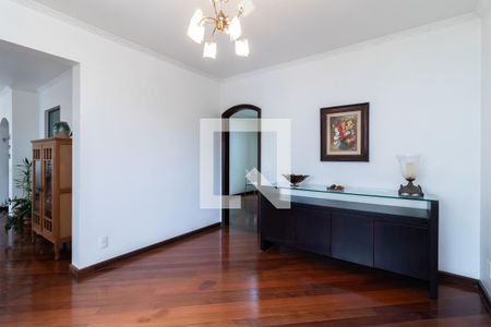 Apartamento à venda com 185m², 3 quartos e 3 vagas Apartamento à venda com 185m², 3 quartos e 3 vagasSala de Jantar