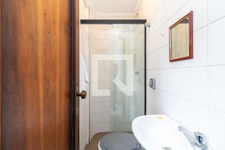 Apartamento à venda com 185m², 3 quartos e 3 vagas Apartamento à venda com 185m², 3 quartos e 3 vagasBanheiro de Serviço