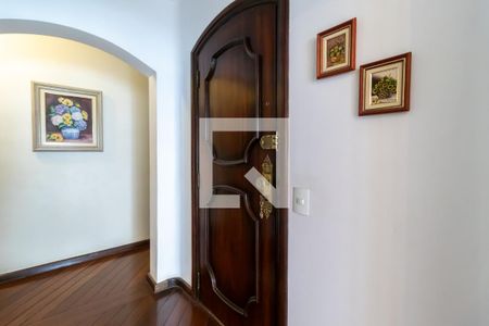 Apartamento à venda com 185m², 3 quartos e 3 vagas Apartamento à venda com 185m², 3 quartos e 3 vagasHall de Entrada