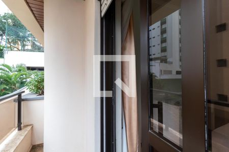 Apartamento à venda com 185m², 3 quartos e 3 vagas Apartamento à venda com 185m², 3 quartos e 3 vagasVaranda da Suíte Master