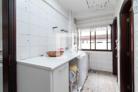 Apartamento à venda com 185m², 3 quartos e 3 vagas Apartamento à venda com 185m², 3 quartos e 3 vagasÁrea de Serviço