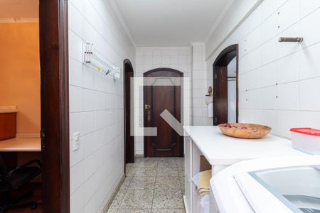 Apartamento à venda com 185m², 3 quartos e 3 vagas Apartamento à venda com 185m², 3 quartos e 3 vagasÁrea de Serviço