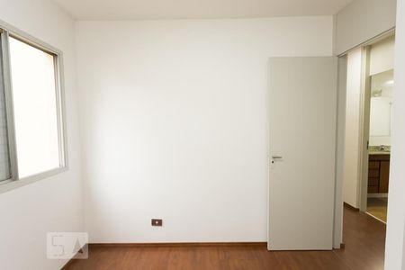 Quarto 1 de apartamento para alugar com 2 quartos, 56m² em Sítio Pinheirinho, São Paulo