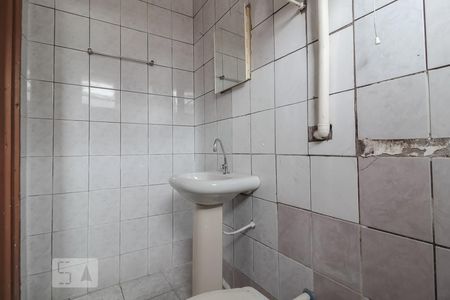 Banheiro de casa para alugar com 1 quarto, 50m² em Jardim Nossa Senhora do Carmo, São Paulo