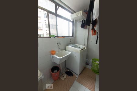 Apartamento à venda com 155m², 3 quartos e 2 vagas Apartamento à venda com 155m², 3 quartos e 2 vagasÁrea de Serviço