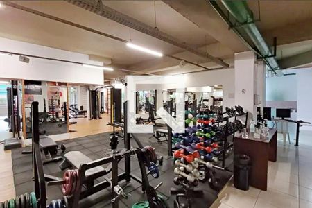 Apartamento para alugar com 330m², 3 quartos e 3 vagas Apartamento para alugar com 330m², 3 quartos e 3 vagasÁrea comum - Academia