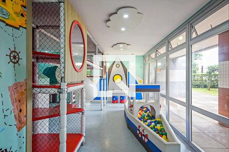 Apartamento para alugar com 330m², 3 quartos e 3 vagas Apartamento para alugar com 330m², 3 quartos e 3 vagasBrinquedoteca