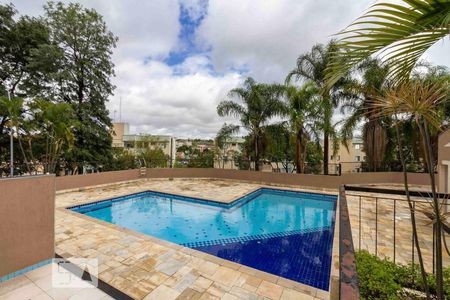 Apartamento à venda com 68m², 2 quartos e 1 vaga Apartamento à venda com 68m², 2 quartos e 1 vagaÁrea comum - Piscina