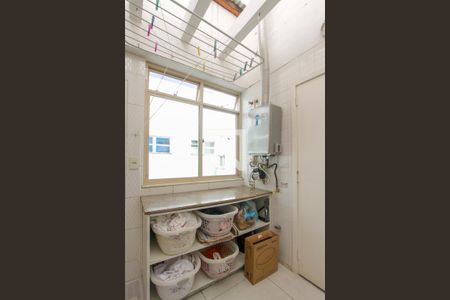 Apartamento à venda com 303m², 3 quartos e 2 vagas Apartamento à venda com 303m², 3 quartos e 2 vagasÁrea de Serviço