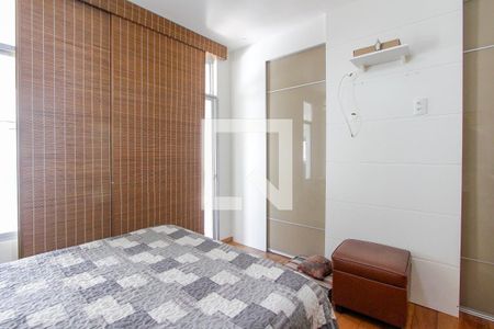 Apartamento à venda com 303m², 3 quartos e 2 vagas Apartamento à venda com 303m², 3 quartos e 2 vagasQuarto 2 suíte
