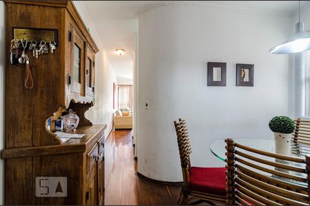 Casa à venda com 137m², 3 quartos e 2 vagasSala