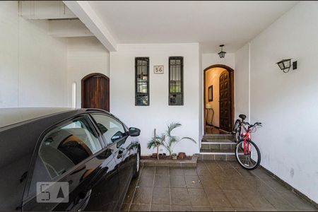 Casa à venda com 137m², 3 quartos e 2 vagasGaragem