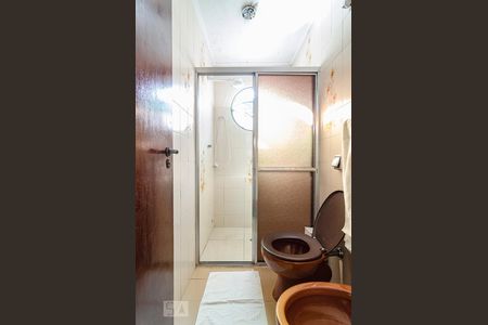 Casa à venda com 137m², 3 quartos e 2 vagasBanheiro da suíte