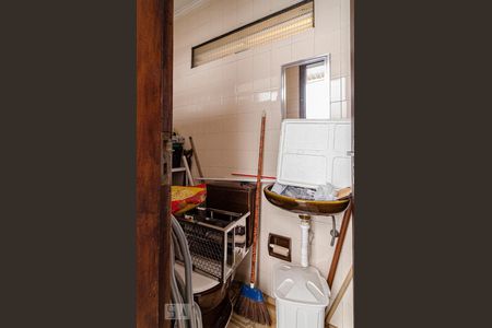 Casa à venda com 137m², 3 quartos e 2 vagasQuarto de Serviço