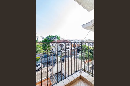 Casa à venda com 137m², 3 quartos e 2 vagasVaranda