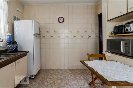 Casa à venda com 137m², 3 quartos e 2 vagasCozinha