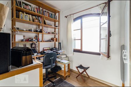 Casa à venda com 137m², 3 quartos e 2 vagasQuarto 3