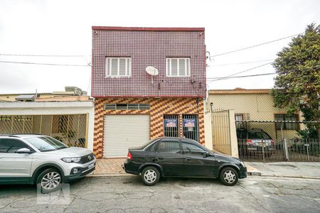 Casa à venda com 227m², 5 quartos e sem vaga Casa à venda com 227m², 5 quartos e sem vagaFachada