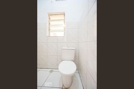 Casa à venda com 227m², 5 quartos e sem vaga Casa à venda com 227m², 5 quartos e sem vagaBanheiro