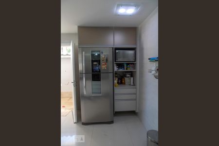 Casa de condomínio à venda com 500m², 4 quartos e 2 vagas Casa de condomínio à venda com 500m², 4 quartos e 2 vagasCozinha