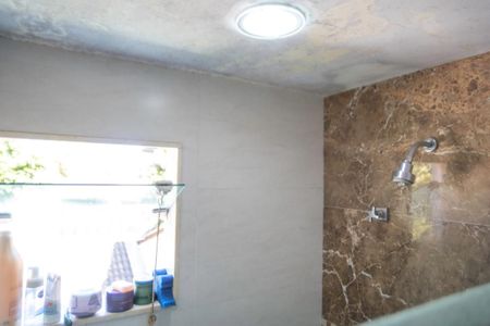 Casa de condomínio à venda com 500m², 4 quartos e 2 vagas Casa de condomínio à venda com 500m², 4 quartos e 2 vagasBanheiro Suite 4