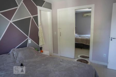 Casa de condomínio à venda com 500m², 4 quartos e 2 vagas Casa de condomínio à venda com 500m², 4 quartos e 2 vagasSuite 4