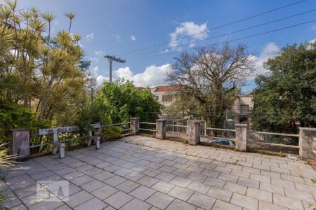 Casa à venda com 359m², 1 quarto e 1 vaga Casa à venda com 359m², 1 quarto e 1 vagaPátio