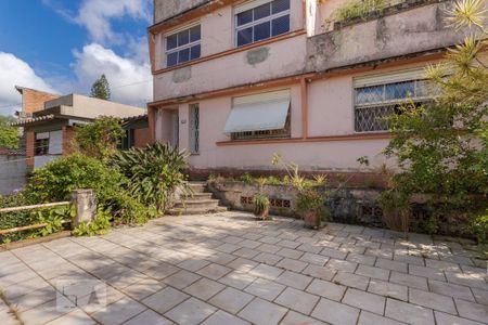 Casa à venda com 359m², 1 quarto e 1 vaga Casa à venda com 359m², 1 quarto e 1 vagaPátio