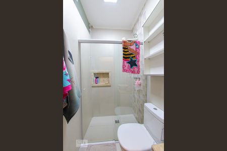 Casa à venda com 150m², 3 quartos e 4 vagas Casa à venda com 150m², 3 quartos e 4 vagasBanheiro da Suite 1