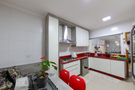 Casa à venda com 150m², 3 quartos e 4 vagas Casa à venda com 150m², 3 quartos e 4 vagasCozinha