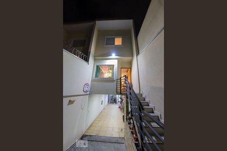 Casa à venda com 150m², 3 quartos e 4 vagas Casa à venda com 150m², 3 quartos e 4 vagasFachada