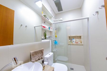 Casa à venda com 150m², 3 quartos e 4 vagas Casa à venda com 150m², 3 quartos e 4 vagasBanheiro da Suite 2