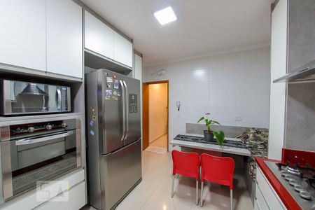 Casa à venda com 150m², 3 quartos e 4 vagas Casa à venda com 150m², 3 quartos e 4 vagasCozinha
