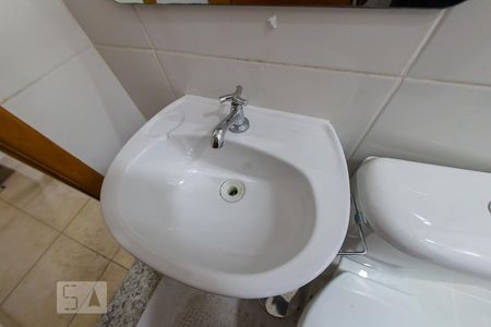 Casa à venda com 150m², 3 quartos e 4 vagas Casa à venda com 150m², 3 quartos e 4 vagasBanheiro de Serviço