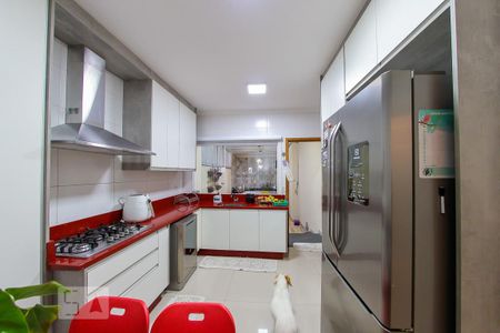 Casa à venda com 150m², 3 quartos e 4 vagas Casa à venda com 150m², 3 quartos e 4 vagasCozinha