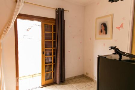 Casa à venda com 330m², 4 quartos e 2 vagas Casa à venda com 330m², 4 quartos e 2 vagasQuarto 2