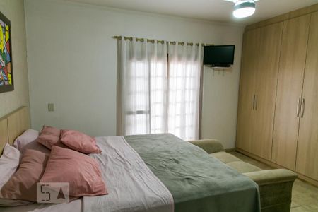 Casa à venda com 330m², 4 quartos e 2 vagas Casa à venda com 330m², 4 quartos e 2 vagasSuíte 1