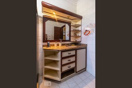 Casa à venda com 456m², 3 quartos e 3 vagas Casa à venda com 456m², 3 quartos e 3 vagasBanheiro da Suíte 2